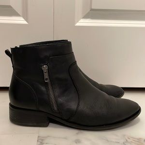 Crown Vintage Cathy Ankle Boots